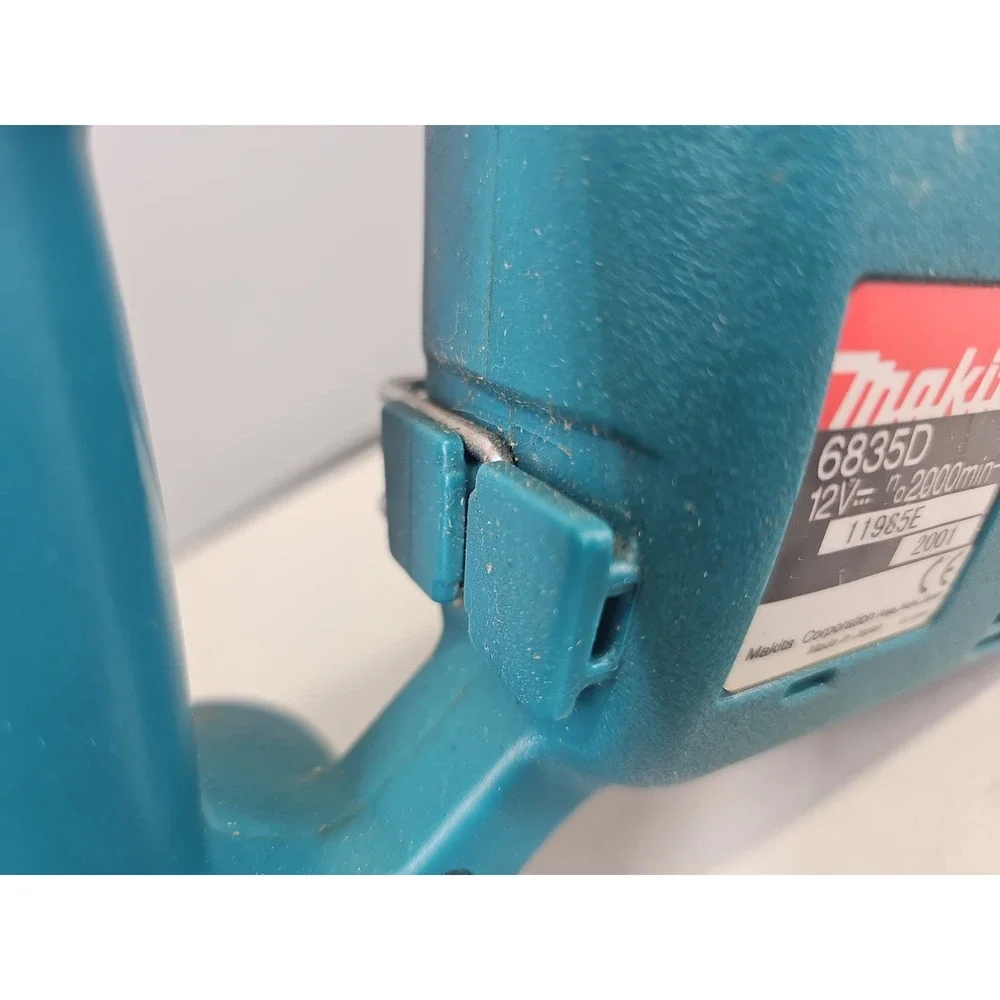 Makita Auto Feed Screwdriver 6835D W Battery No Charger